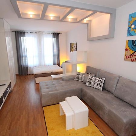 New Belgrade Apartment Neven, Parking 5 Evra Dan Extérieur photo